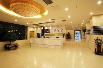 Qingdao Excalibur Hotel Екстер'єр фото