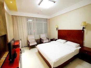 Qingdao Excalibur Hotel Екстер'єр фото