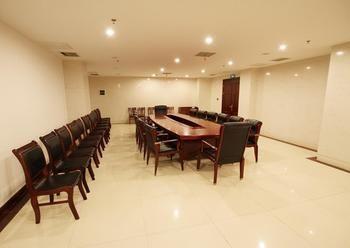 Qingdao Excalibur Hotel Екстер'єр фото