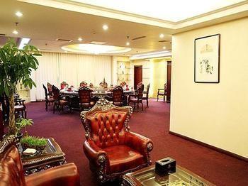 Qingdao Excalibur Hotel Екстер'єр фото